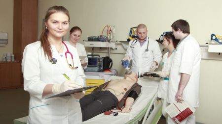 Medicīnas koledžas studiju programma Ārstniecība